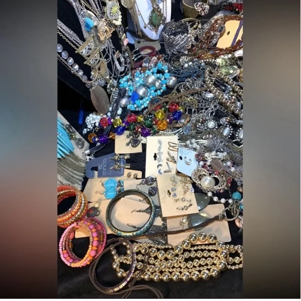 Big Estate Sale jewelry lot~ 3 LBs All wearable gold silver pearls rhine…